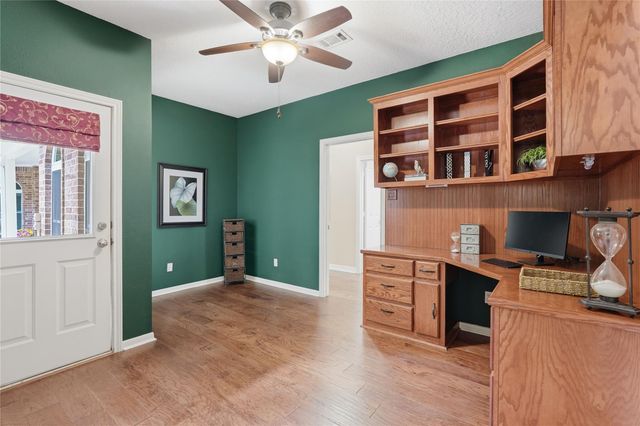 8911 Sendera Drive, Magnolia, TX 77354