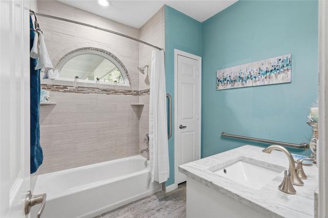 8911 Sendera Drive, Magnolia, TX 77354