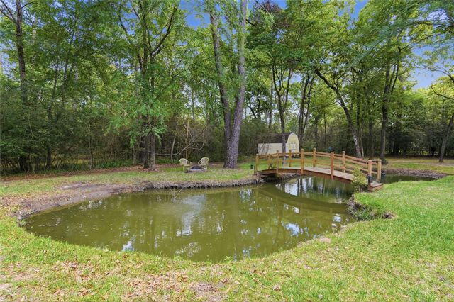 8911 Sendera Drive, Magnolia, TX 77354