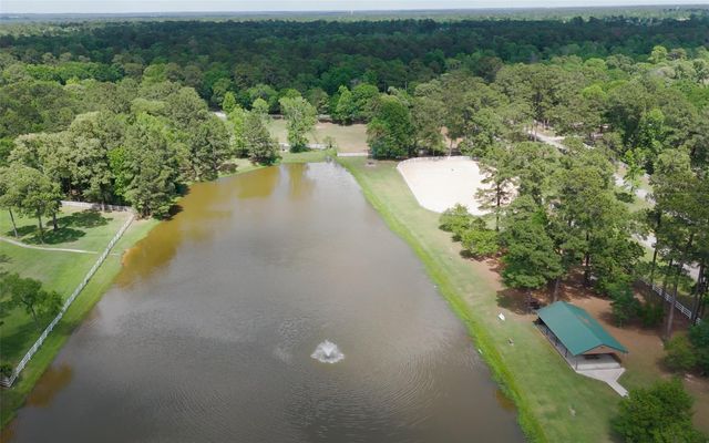 8911 Sendera Drive, Magnolia, TX 77354