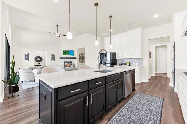 915 Blueberry Way, Northlake, TX 76247