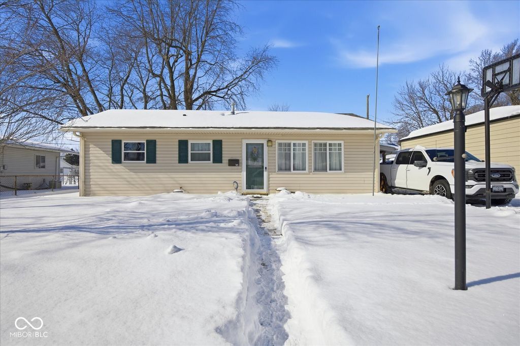 513 Willow Drive, Shelbyville, IN 46176