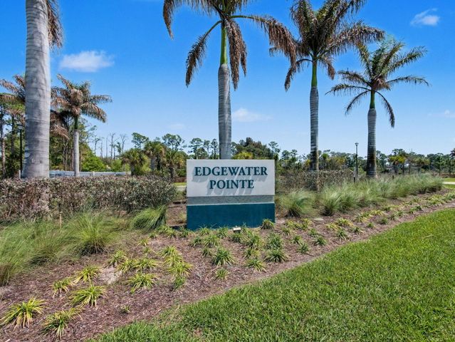 5747 SE Edgewater Circle, Stuart, FL 34997