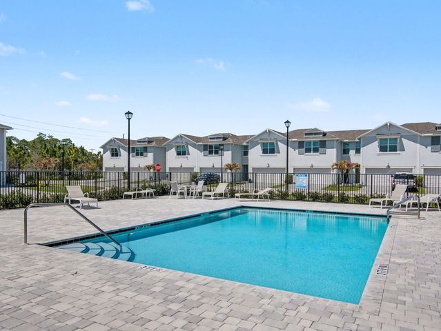 5747 SE Edgewater Circle, Stuart, FL 34997