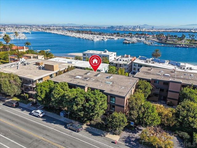 2928 Lawrence, San Diego, CA 92106