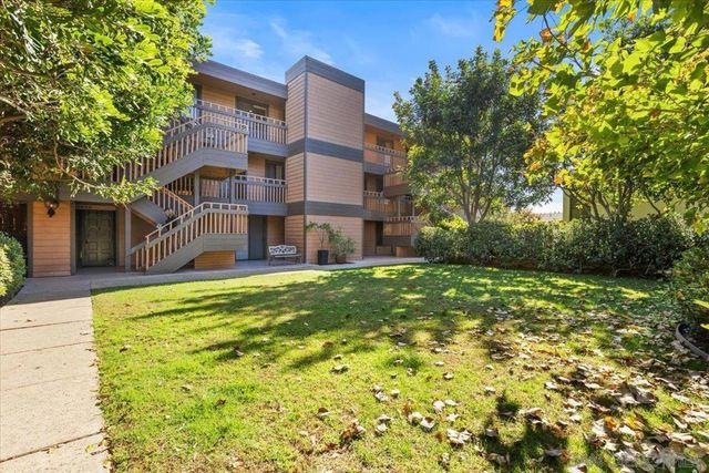 2928 Lawrence, San Diego, CA 92106
