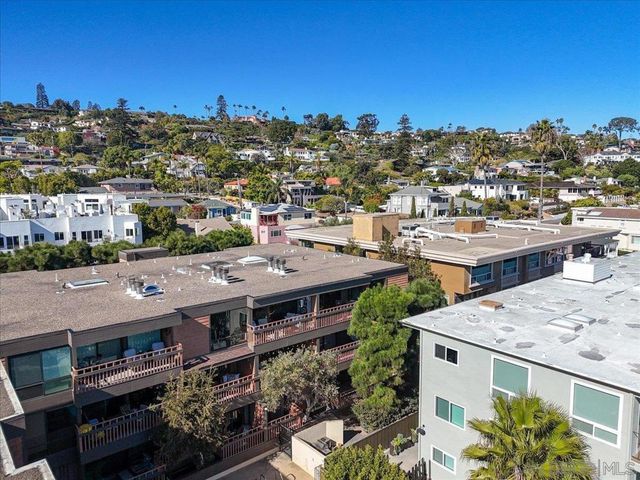 2928 Lawrence, San Diego, CA 92106