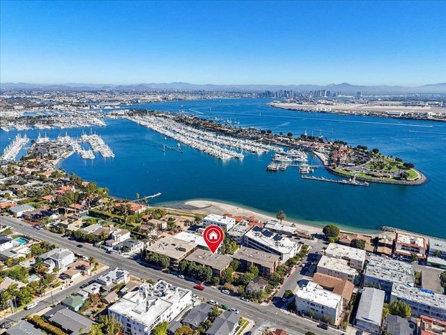 2928 Lawrence, San Diego, CA 92106