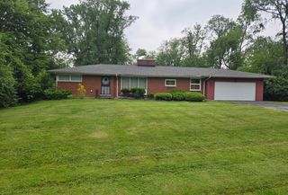 842 Highview Avenue, Olympia Fields, IL 60461