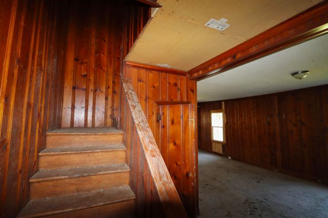 3466 S State Road 104, La Porte, IN 46350