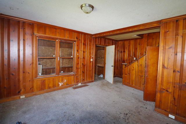 3466 S State Road 104, La Porte, IN 46350