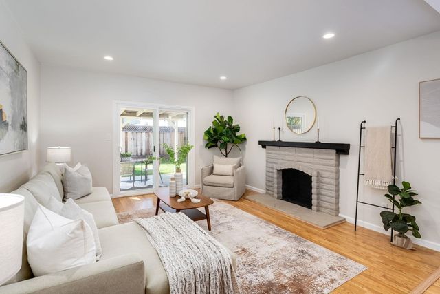 4770 Olive Dr, Concord, CA 94521