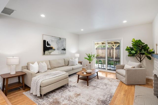 4770 Olive Dr, Concord, CA 94521