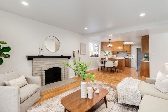 4770 Olive Dr, Concord, CA 94521