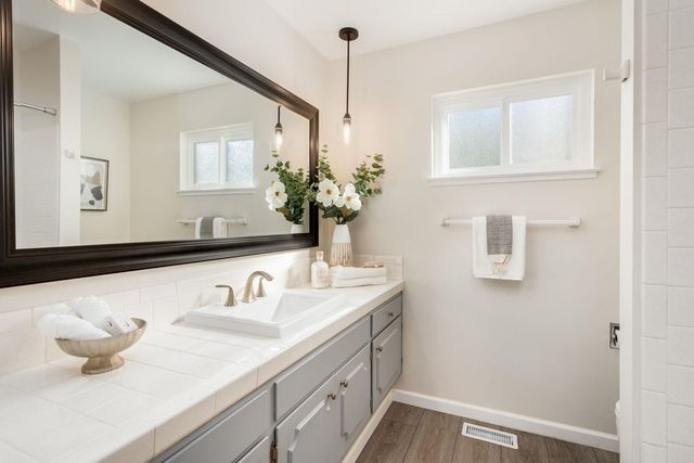 4770 Olive Dr, Concord, CA 94521