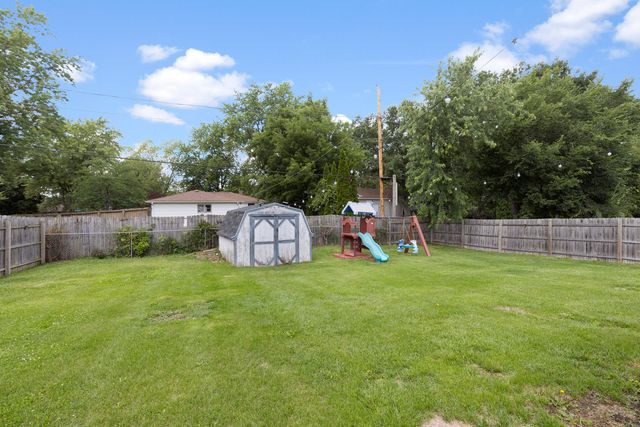 1141 Arnold Avenue, Rockford, IL 61108