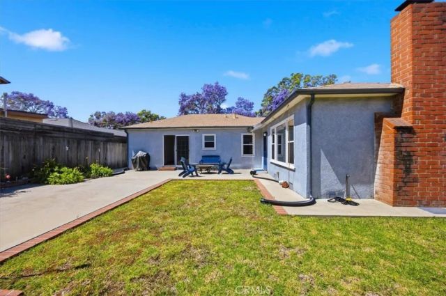 2724 Barry Avenue, Los Angeles, CA 90064