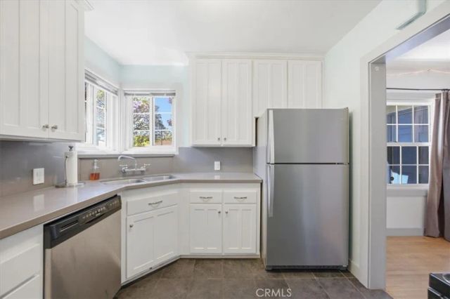 2724 Barry Avenue, Los Angeles, CA 90064