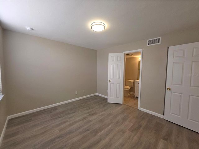 2049 SKIMMER COURT W 311, Clearwater, FL 33762