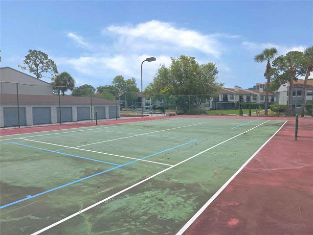 2049 SKIMMER COURT W 311, Clearwater, FL 33762