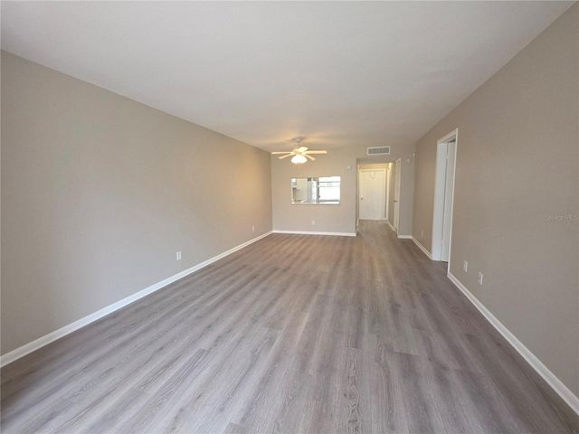 2049 SKIMMER COURT W 311, Clearwater, FL 33762