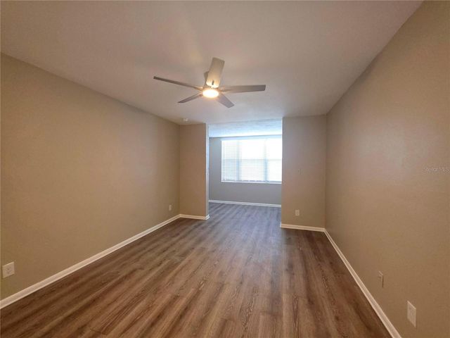 2049 SKIMMER COURT W 311, Clearwater, FL 33762