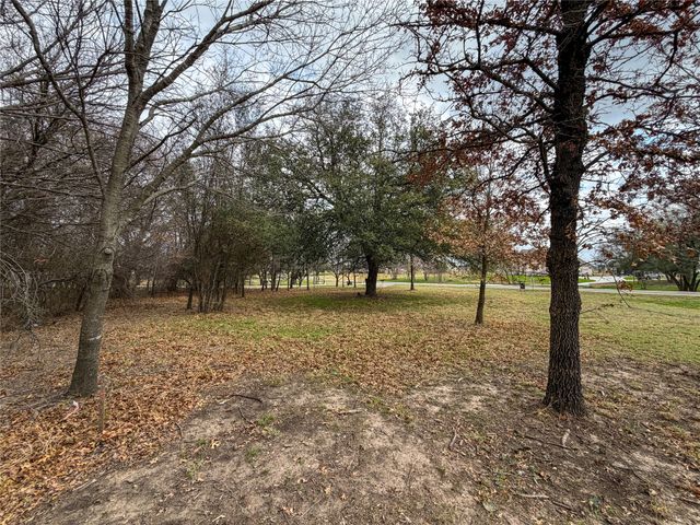 1120 Paradise Parkway, Poolville, TX 76487