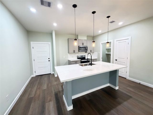 387 Autumn Lane, Livingston, TX 77351