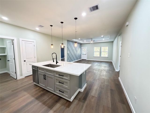 387 Autumn Lane, Livingston, TX 77351