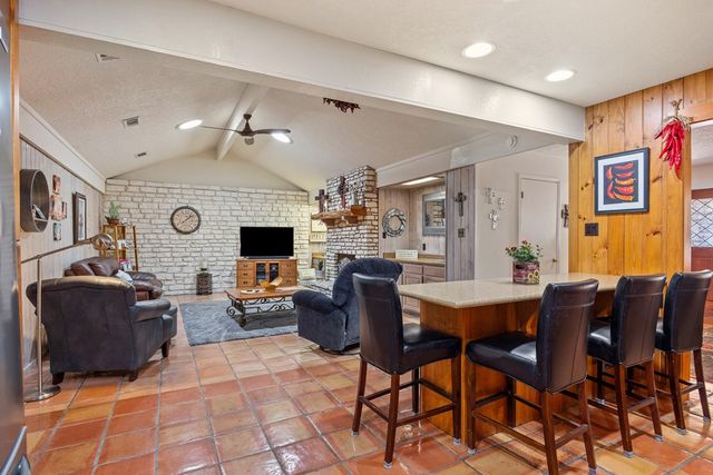 2329 Rock Creek Dr, Kerrville, TX 78028