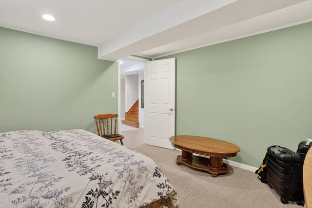 5022 S Leclaire Avenue, Chicago, IL 60638