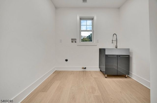 349 Charnwood Rd, New Providence Boro, NJ 07974