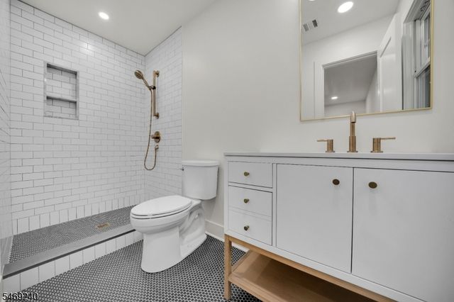 349 Charnwood Rd, New Providence Boro, NJ 07974
