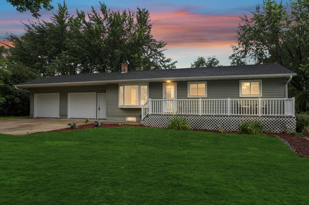10050 Darrow Avenue NE, Monticello Twp, MN 55362
