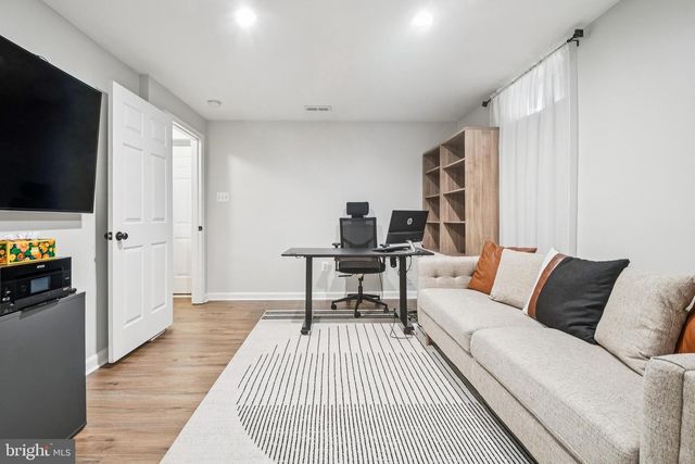 6425 IVY SPRING RD, Elkridge, MD 21075