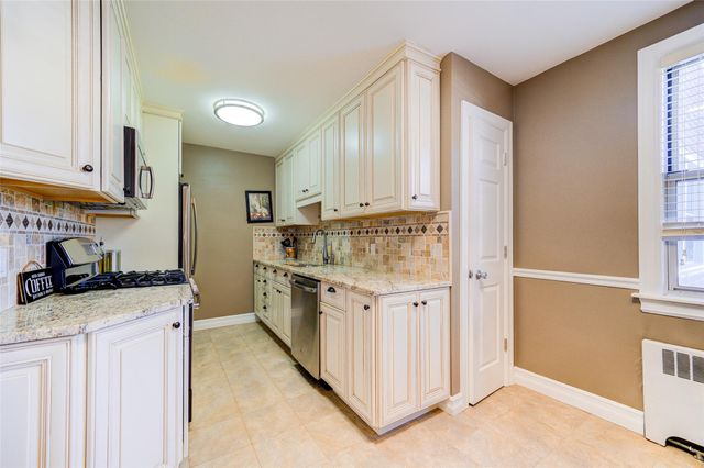 15 Bryant crescent 1k, White Plains, NY 10605