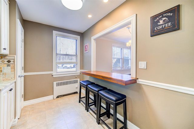 15 Bryant crescent 1k, White Plains, NY 10605
