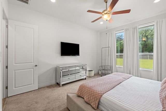 8928 WHIMSEY RDG, Fair Oaks Ranch, TX 78015