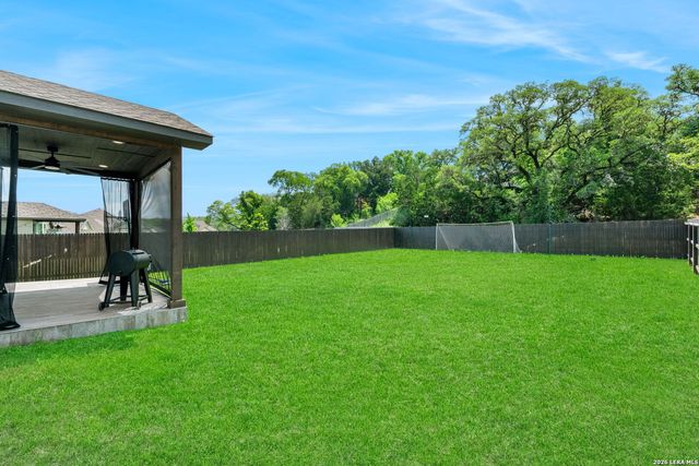 8928 WHIMSEY RDG, Fair Oaks Ranch, TX 78015