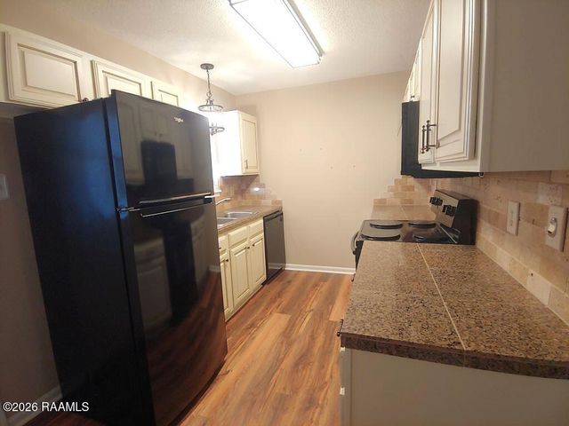 100 Winchester Drive 204, Lafayette, LA 70506