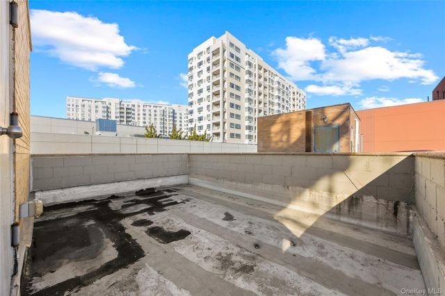 131-44 40th Road, Flushing, NY 11354