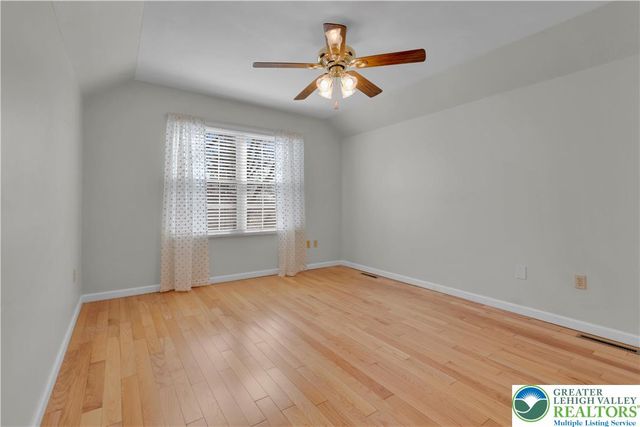 4442 Lenox Drive, Hanover Twp, PA 18017