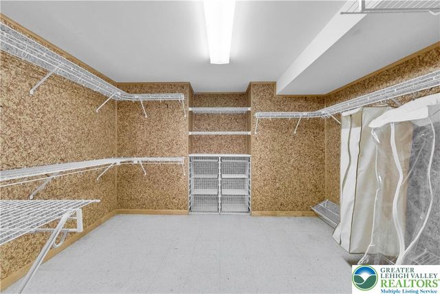 4442 Lenox Drive, Hanover Twp, PA 18017