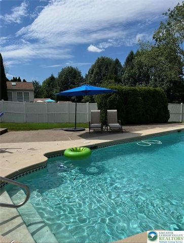 4442 Lenox Drive, Hanover Twp, PA 18017