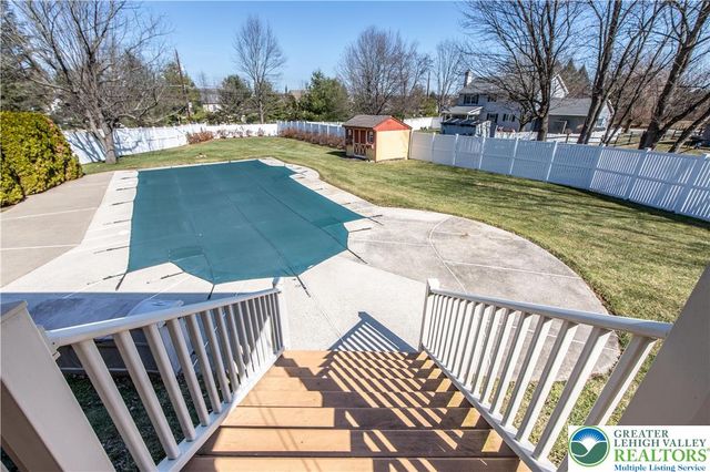 4442 Lenox Drive, Hanover Twp, PA 18017