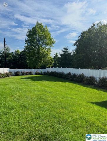 4442 Lenox Drive, Hanover Twp, PA 18017