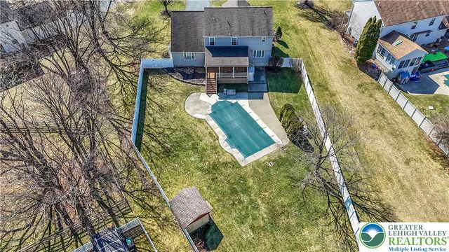 4442 Lenox Drive, Hanover Twp, PA 18017