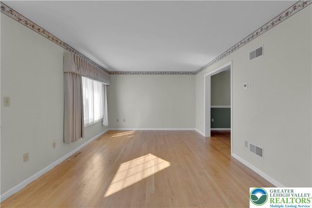 4442 Lenox Drive, Hanover Twp, PA 18017