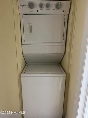 1319 E 14th Street, Greenville, NC 27858