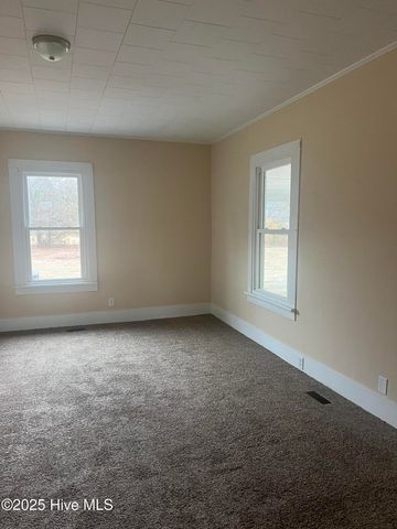 1319 E 14th Street, Greenville, NC 27858